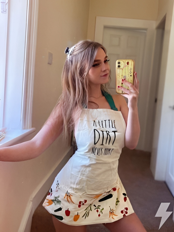 Татьяна привлекальеная девушка из Ельня цена от 2500 руб