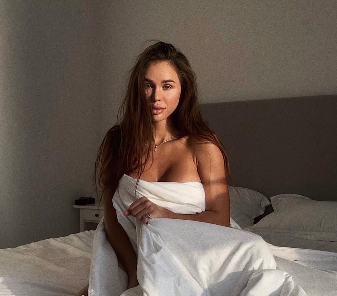 Лизочка привлекальеная девушка из Ельня цена от 3000 руб