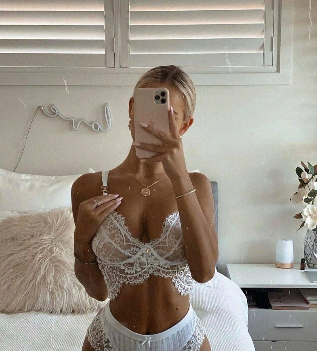 Елена привлекальеная девушка из Ельня цена от 4000 руб