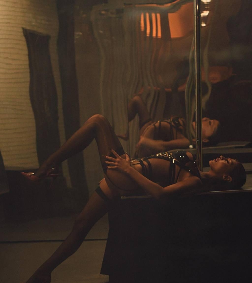 Соня привлекальеная девушка из Ельня цена от 10000 руб