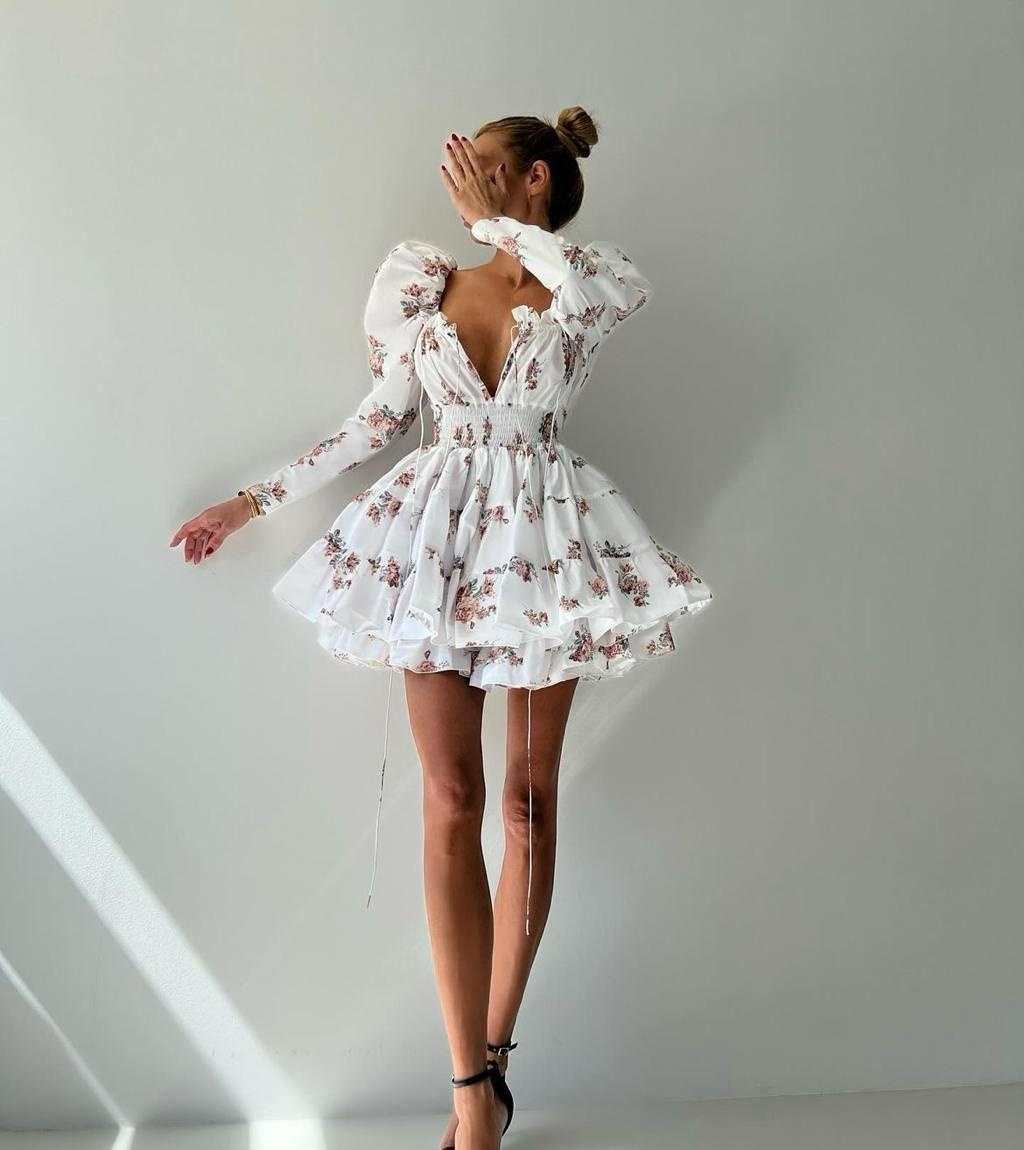 Юля привлекальеная девушка из Ельня цена от 8000 руб