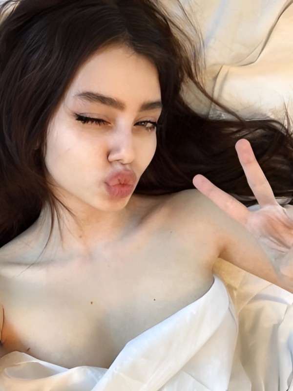 Борислава привлекательная девушка из Ельня цена от 3000 руб